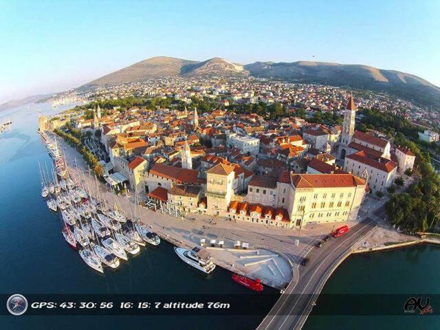 Villa Marta Apartmani Trogir Eksteriør billede