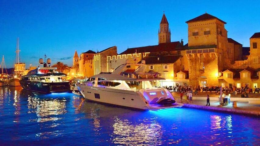 Villa Marta Apartmani Trogir Eksteriør billede